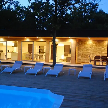 Villa La Maourelle, Piscine Chauffee, Sauna, 250 M De Terrasse, Pingpong, Velos Grayan-et-l'Hopital